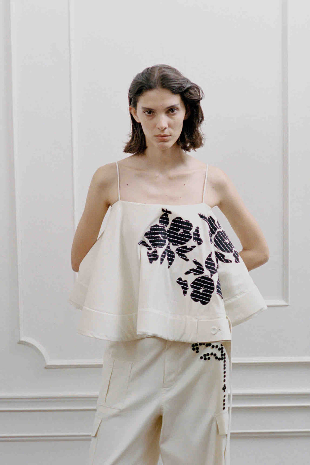 【大幅値下げ】RIV NOBUHIKO / リメイクTシャツ RIV NOBUHIKO（リブ ノブヒコ）ACHI T-SHIRT ビーズ刺繍